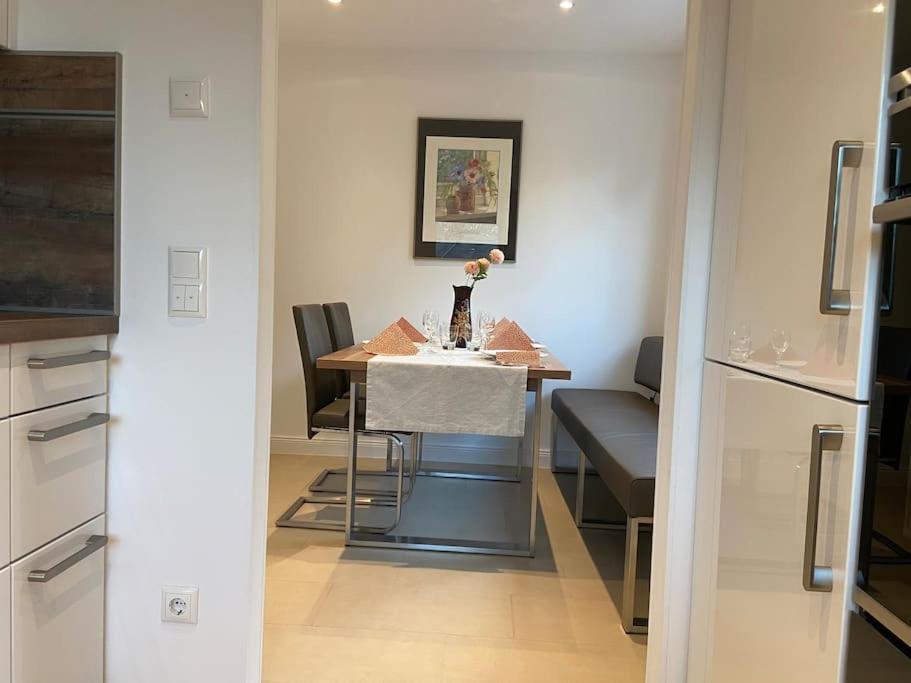 Luxury Apartment With Air Conditioning & Jaccuzzi Near Frankfurt Wiesbaden Hofheim am Taunus Extérieur photo